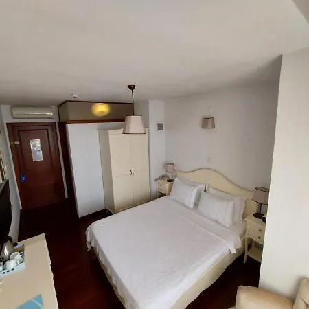 Otel Ferahi Evler Ayvalı