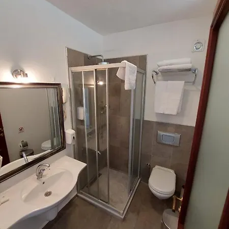 Otel Ferahi Evler