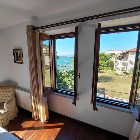 Ferahi Evler Otel Ayvalı