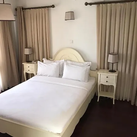 Otel Ferahi Evler Ayvalı