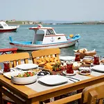 Ferahi Evler Hotel Ayvalik