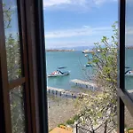 Ferahi Evler Ayvalik