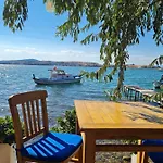 Ferahi Evler 3* Ayvalik