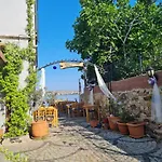 Ferahi Evler Ayvalik