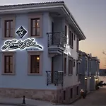 Ferahi Evler 3* Ayvalik