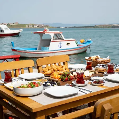 Ferahi Evler Hotel Ayvalik