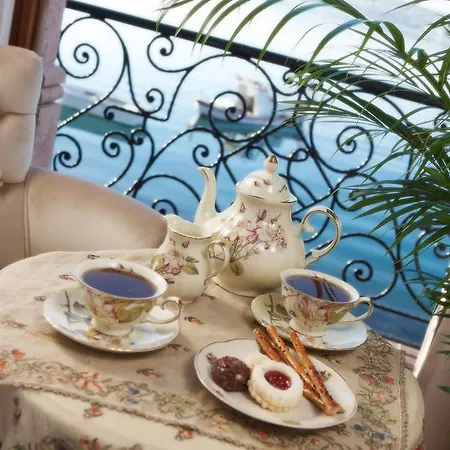 Ferahi Evler Hotel 3*