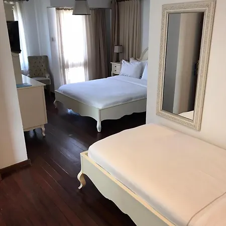 Ferahi Evler 3* Ayvalik