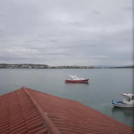 Ferahi Evler 3* Ayvalik