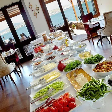 Ferahi Evler Ayvalik