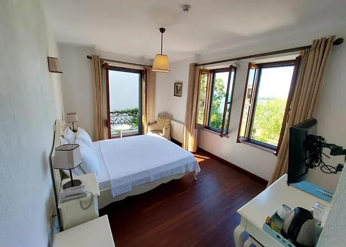 Ferahi Evler Hotel Ayvalik