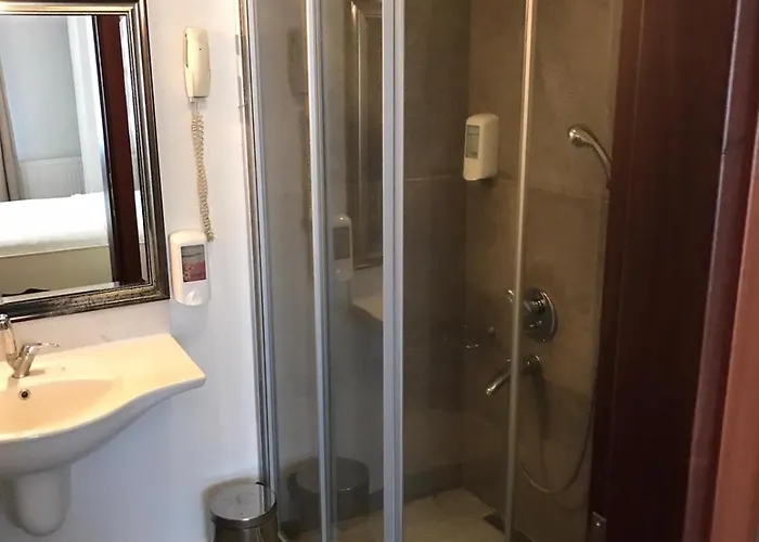 Ferahi Evler Ayvalik