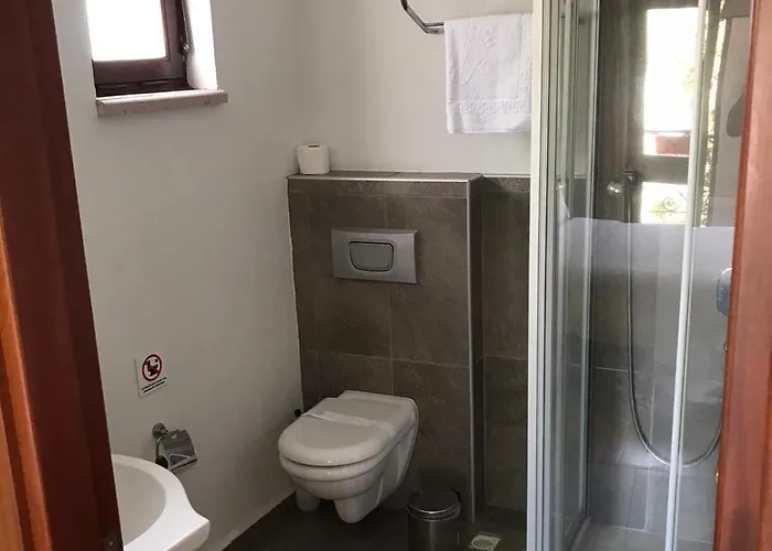 Ferahi Evler Ayvalik