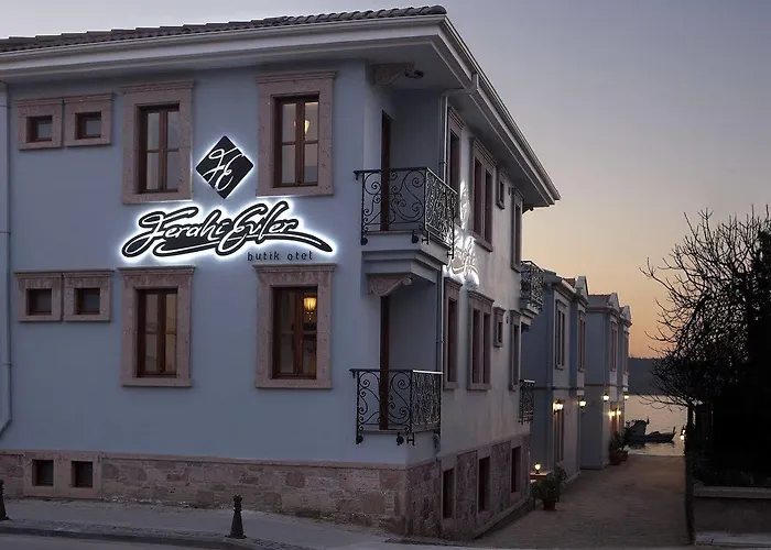 Ferahi Evler 3* Ayvalik